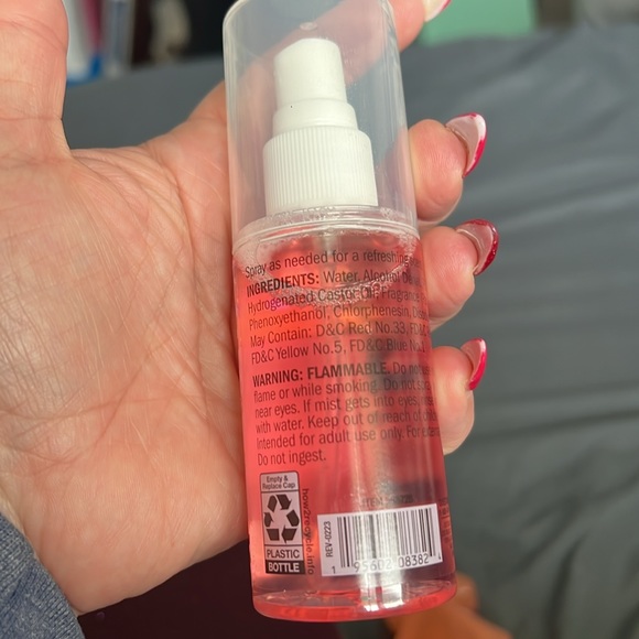 *DONATED ME Modern Expressions Vanilla Peppermint trio bath and body set - Picture 5 of 7